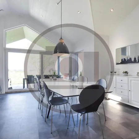 Vakantiehuis Amazing In W/ Sauna And 4 Bedrooms Blåvand